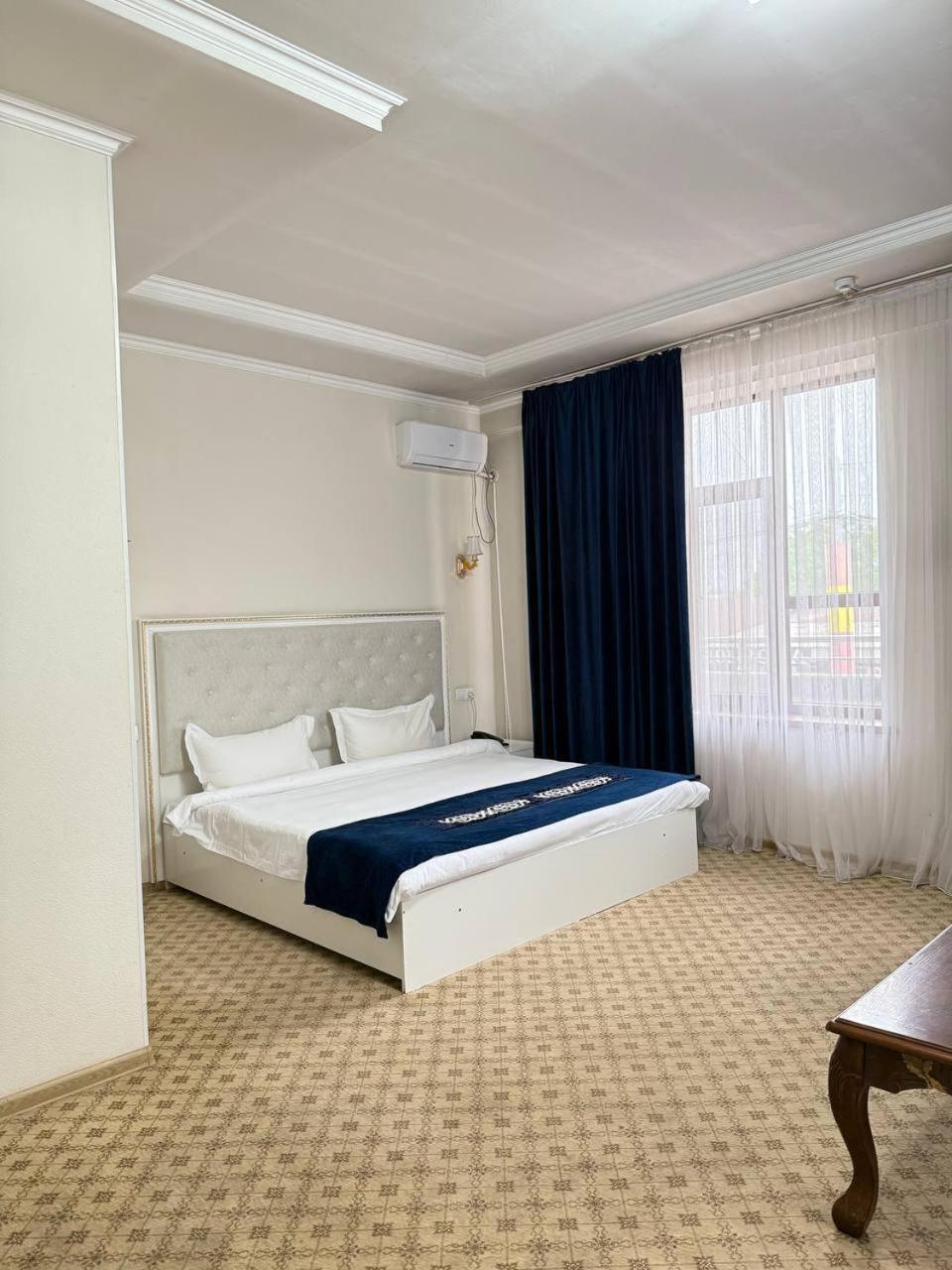 Sultan Jalal-Abad Hotel Екстериор снимка